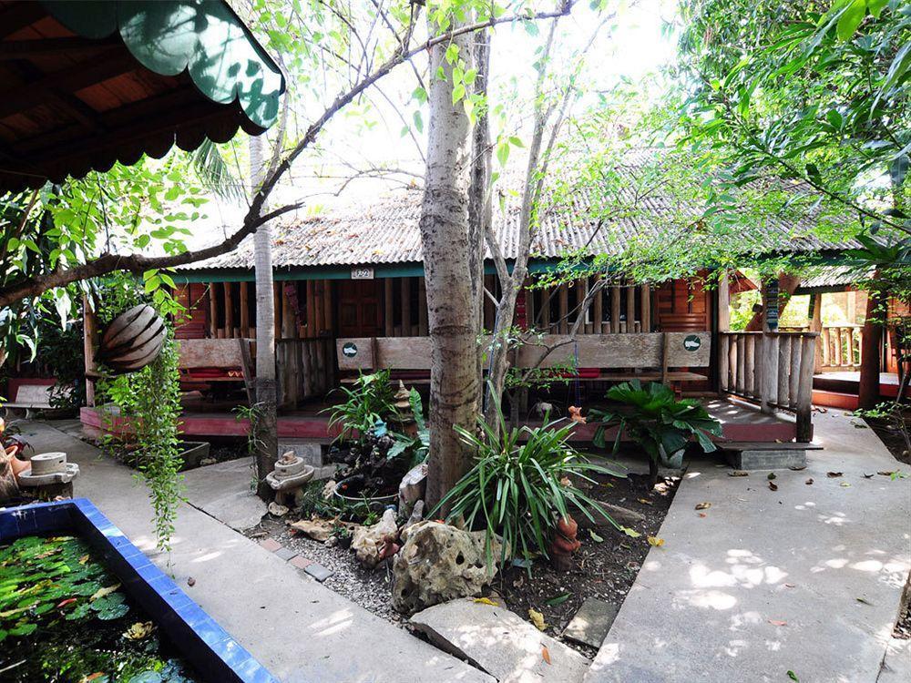 Sukhothai Guest House Eksteriør billede